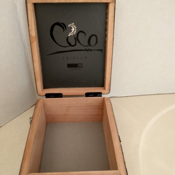 Original Suenos de Saundra Upcycled Cuco Cigar Box Purse - Picture 9 of 12